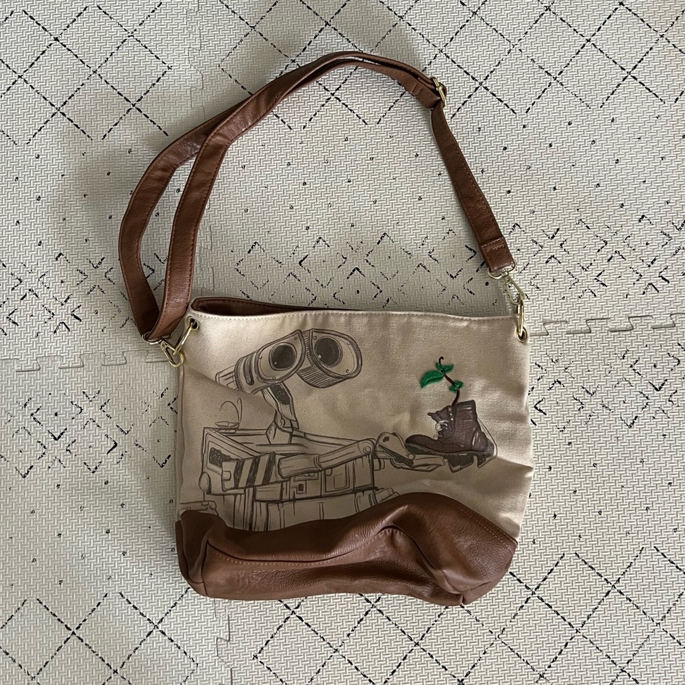 Disney Loungefly WALL-E bag
